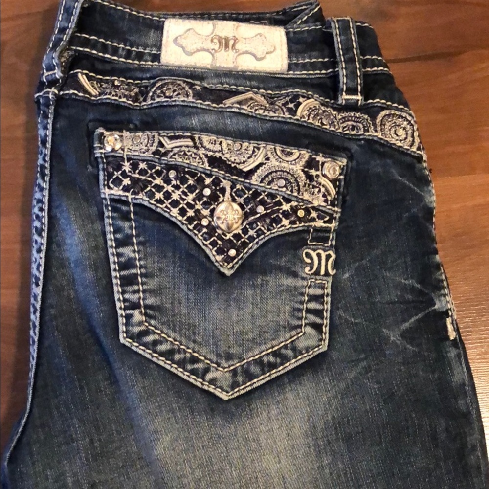 Miss Me - Mid-Rise - Easy Boot - Size 28 Jeans